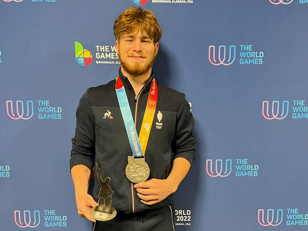 Axel Duriez s'offre la médaille d’argent aux JEUX MONDIAUX après d'incroyables rebondissements tout au long de cette compétition Axel Duriez s'offre la médaille d’argent aux JEUX MONDIAUX après d'incroyables rebondissements tout au long de cette compétition
