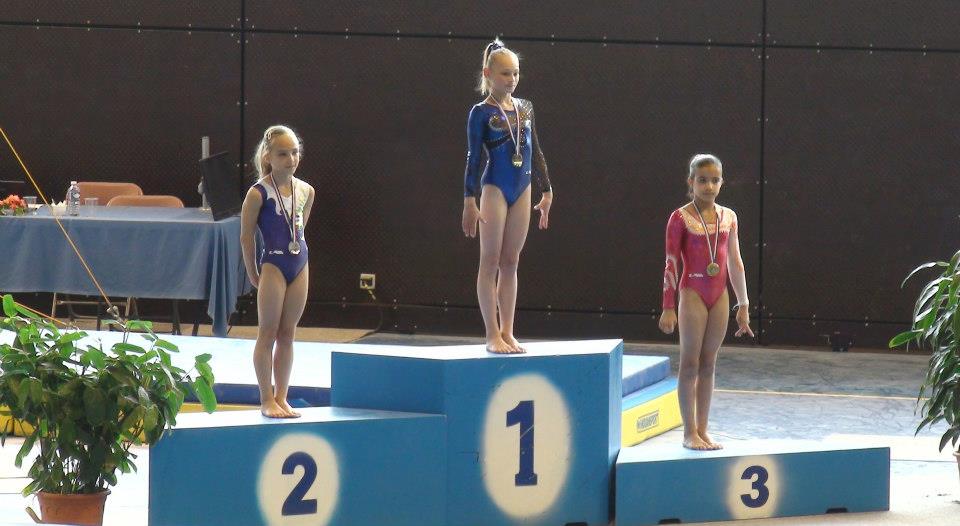 Angelie podium